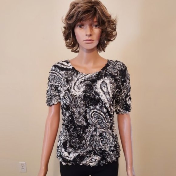 F & C 2 PC BLACK WHITE CARDIGAN SWEATER SET NWT - Picture 4 of 5